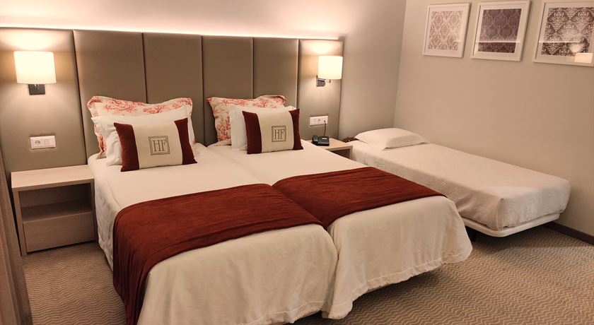  Best Available Rate with Breakfast Included! - 04